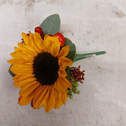 Mini sunflower buttonhole